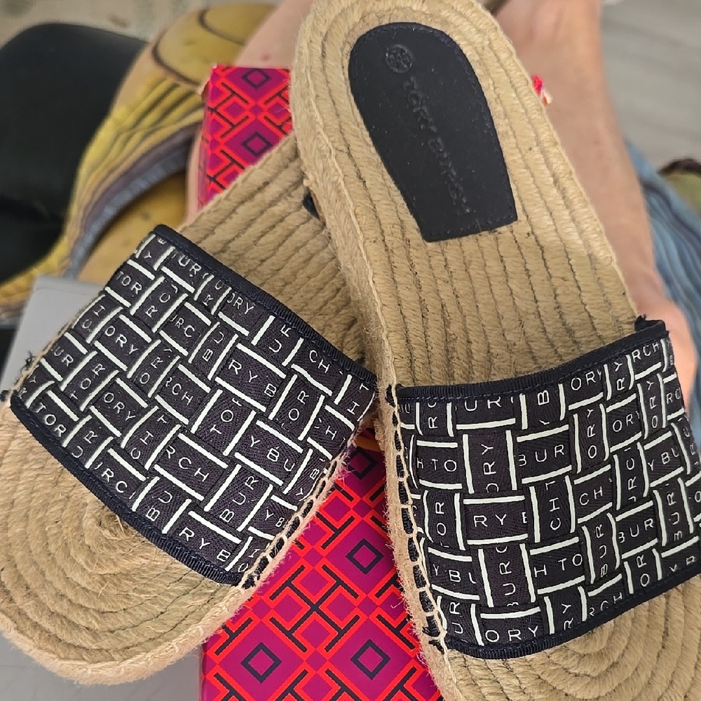 Tory Burch Black&Tan Slide Sandals.  Espadrille Slides **LIKE NEW**